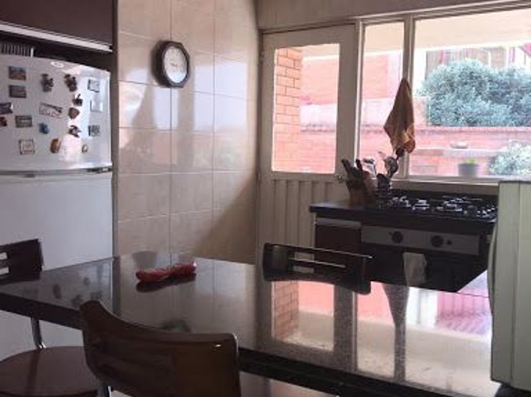Casa de 4 alcobas en venta en Santa Ana Occidental, Bogotá, 255 m² · foto 12 de 17