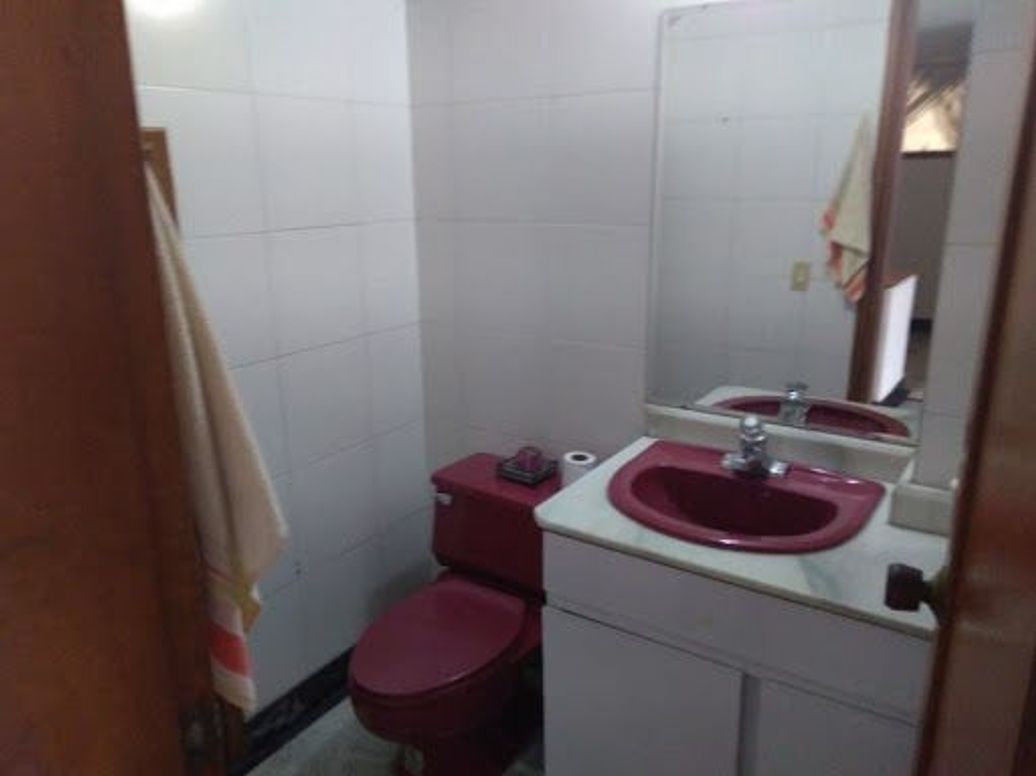 Casa de 4 alcobas en venta en Cedro Golf, Bogotá, 294 m² · foto 15 de 20