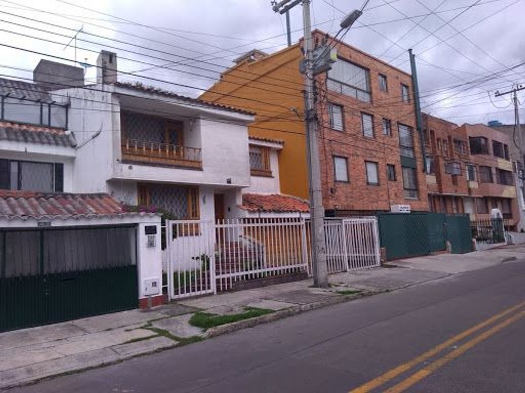 Casa de 4 alcobas en venta en Cedro Golf, Bogotá, 294 m² · foto 19 de 20