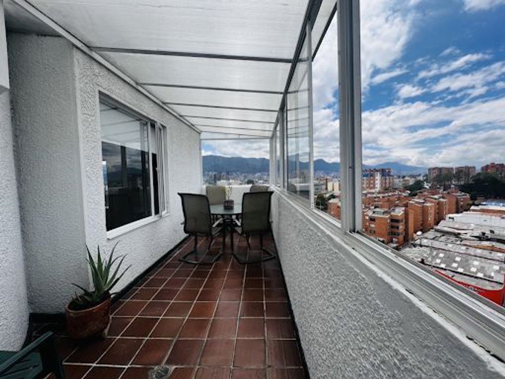 Apartamento de 3 alcobas en venta en Puente Largo, Bogotá, 208 m² · foto 19 de 20