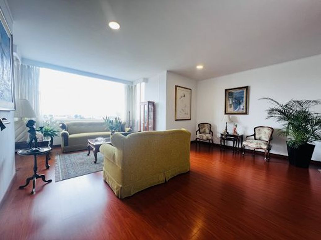 Apartamento de 3 alcobas en venta en Puente Largo, Bogotá, 208 m² · foto 5 de 20
