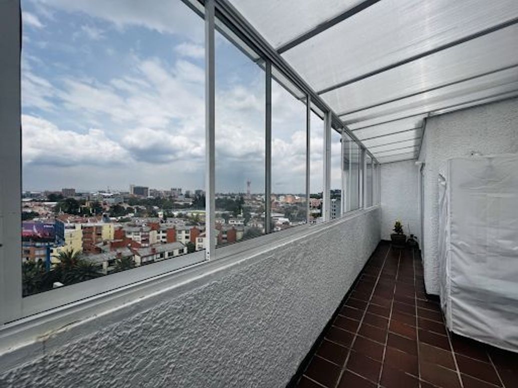Apartamento de 3 alcobas en venta en Puente Largo, Bogotá, 208 m² · foto 18 de 20