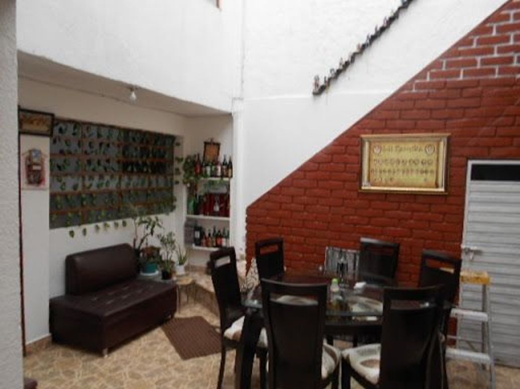 Casa de 7 alcobas en venta en San Jorge Central Sector 2, Bogotá, 246 m² · foto 4 de 16