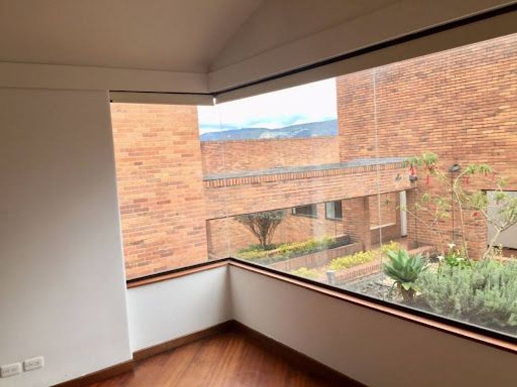 Apartamento de 3 alcobas en venta en Niza Suba, Bogotá, 260 m² · foto 3 de 20
