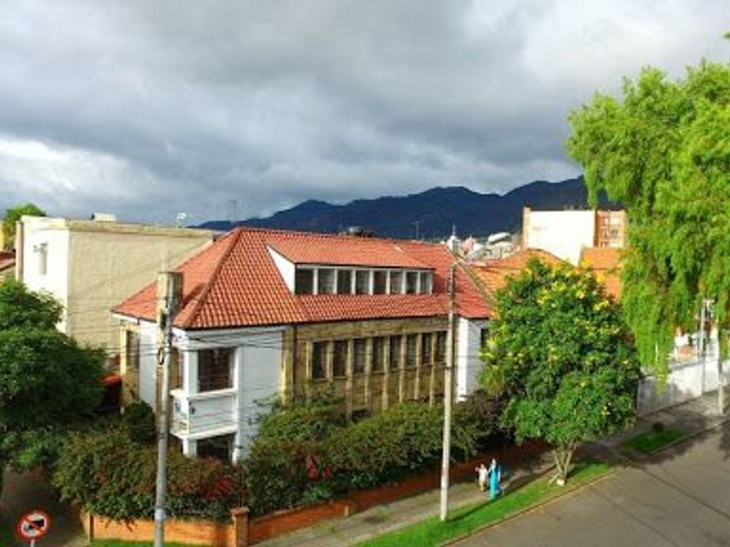Casa de 11 alcobas en venta en Galerías, Bogotá, 450 m² · foto 20 de 20