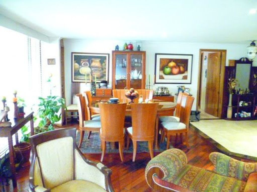 Apartamento de 3 alcobas en venta en Chicó Norte, Bogotá, 156 m² · foto 3 de 20