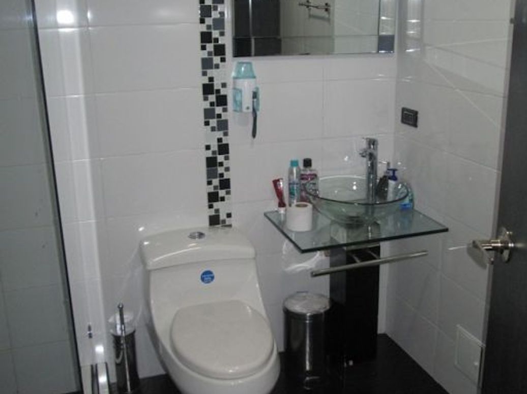 Casa de 14 alcobas en venta en Santa Isabel, Bogotá, 266 m² · foto 15 de 17