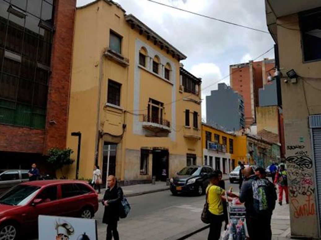 Casa de 6 alcobas en venta en Las Aguas, Bogotá, 1200 m² · foto 2 de 15