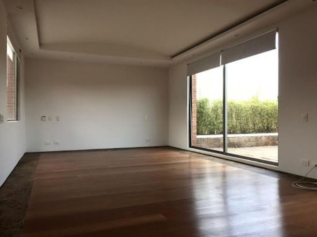Casa de 3 alcobas en venta en Guaymaral, Bogotá, 350 m² · foto 5 de 20