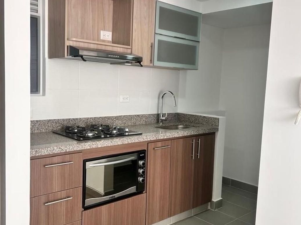 Apartamento de 2 alcobas en venta en Ub. Arboral, Bogotá, 53 m² · foto 3 de 20