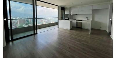 Para mayor información escribanos vía WhatsApp y uno de nuestros agentes inmobiliarios te atenderá.
Exclusivo apartamento en Castropol de 92 m, que ofrece una combinacion perfecta de comodidad y elegancia.
La propiedad cuenta con 2 amplias habitaciones, 3 banos modernos, y la conveniencia de un parqueadero doble lineal junto con un cuarto util.
Disfrute de las amenidades de lujo, incluyendo una sauna, piscina para adultos y ninos, un gimnasio completamente equipado, y extensas zonas verdes, ademas de una zona dedicada para mascotas.
Este apartamento es ideal para quienes buscan un estilo de vida sofisticado en un entorno tranquilo y refinado.
