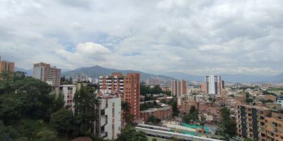 Descubre tu nuevo hogar en este comodo apartamento, idealmente ubicado para disfrutar de la vida urbana. Con amplios espacios que ofrecen una sensacion de libertad y confort, este apartamento cuenta con acabados modernos que resaltan su elegancia y estilo. La unidad esta completamente equipada y disenada para satisfacer todas tus necesidades, brindando un ambiente acogedor y funcional. Ademas, su ubicacion privilegiada te coloca a pocos minutos de sitios de interes, perfectos para toda la familia: parques, restaurantes, tiendas y actividades recreativas. No pierdas la oportunidad de vivir en un lugar donde el confort y la conveniencia se encuentran. Ven a verlo y enamorate de tu nuevo hogar!