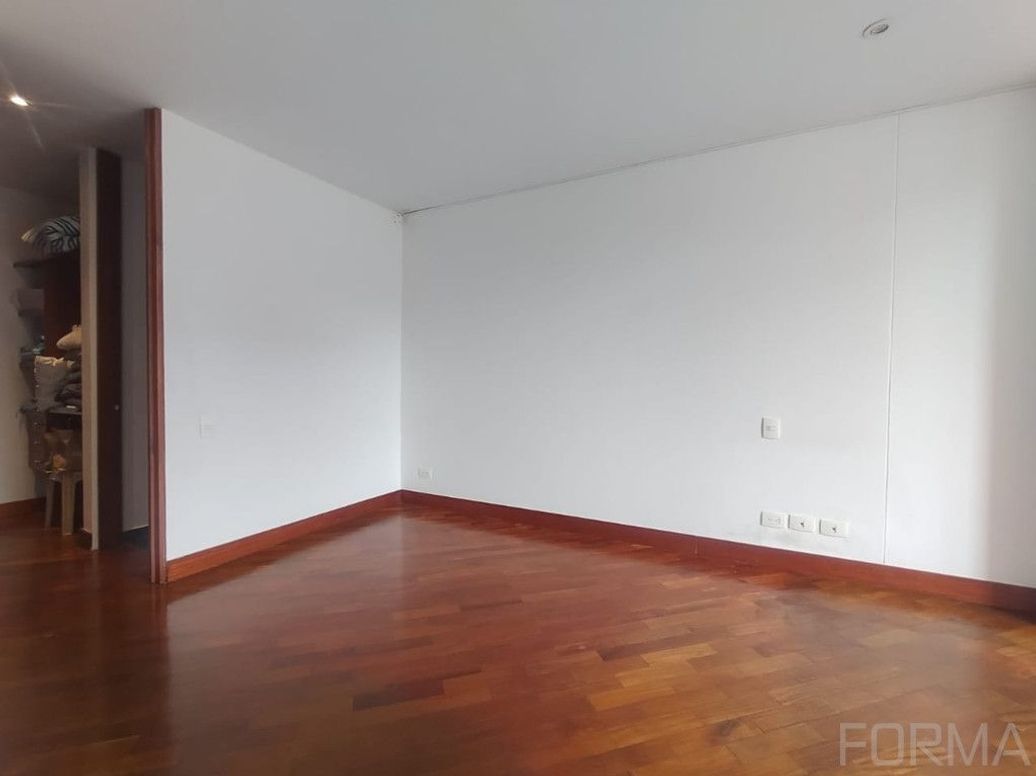 Apartamento de 3 alcobas en venta en La Calleja, Bogotá, 137 m² · foto 10 de 20