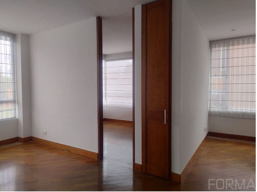 Apartamento de 3 alcobas en venta en La Calleja, Bogotá, 137 m² · foto 9 de 20