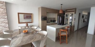 Para mayor información escribanos vía WhatsApp y uno de nuestros agentes inmobiliarios te atenderá.
Alquilo hermoso apartamento en el oeste de cali, barrio bellavista, cuarto piso con ascensor, apartamento amplio con magnifica vista a la ciudad, consta de 3 habitaciones la principal con baño y vestier, cocina abierta, sala comedor, terraza, el edificio no cuenta con zonas comunes
