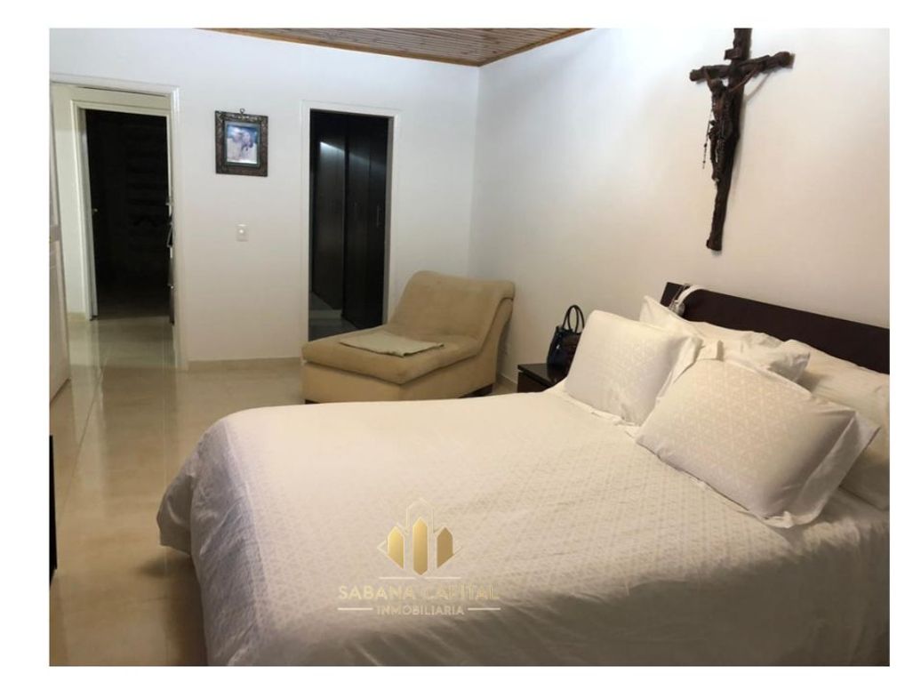 Casa de 5 alcobas en venta en Torres De Modelia, Bogotá, 230 m² · foto 3 de 20