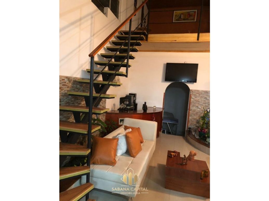 Casa de 5 alcobas en venta en Torres De Modelia, Bogotá, 230 m² · foto 14 de 20
