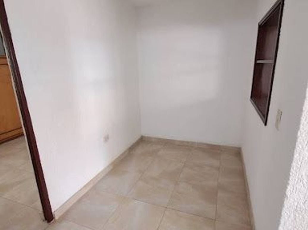 Casa de 5 alcobas en venta en Engativa Centro, Bogotá, 72 m² · foto 8 de 20