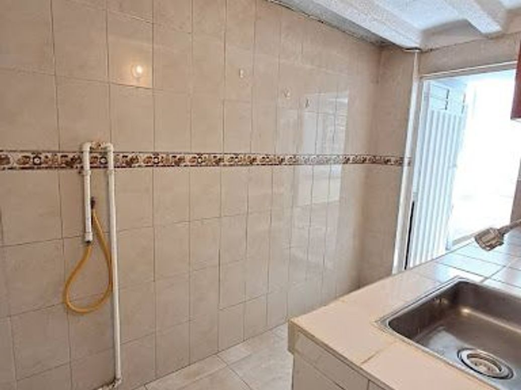 Casa de 5 alcobas en venta en Engativa Centro, Bogotá, 72 m² · foto 11 de 20