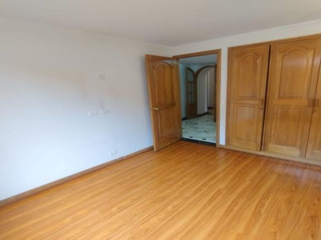 Apartamento de 3 alcobas en venta en Santa Barbara Occidental, Bogotá, 126 m² · foto 15 de 20