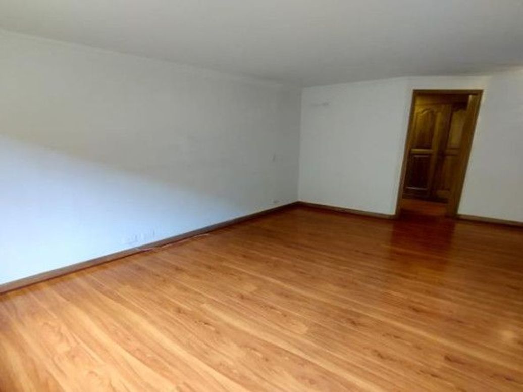 Apartamento de 3 alcobas en venta en Santa Barbara Occidental, Bogotá, 126 m² · foto 12 de 20