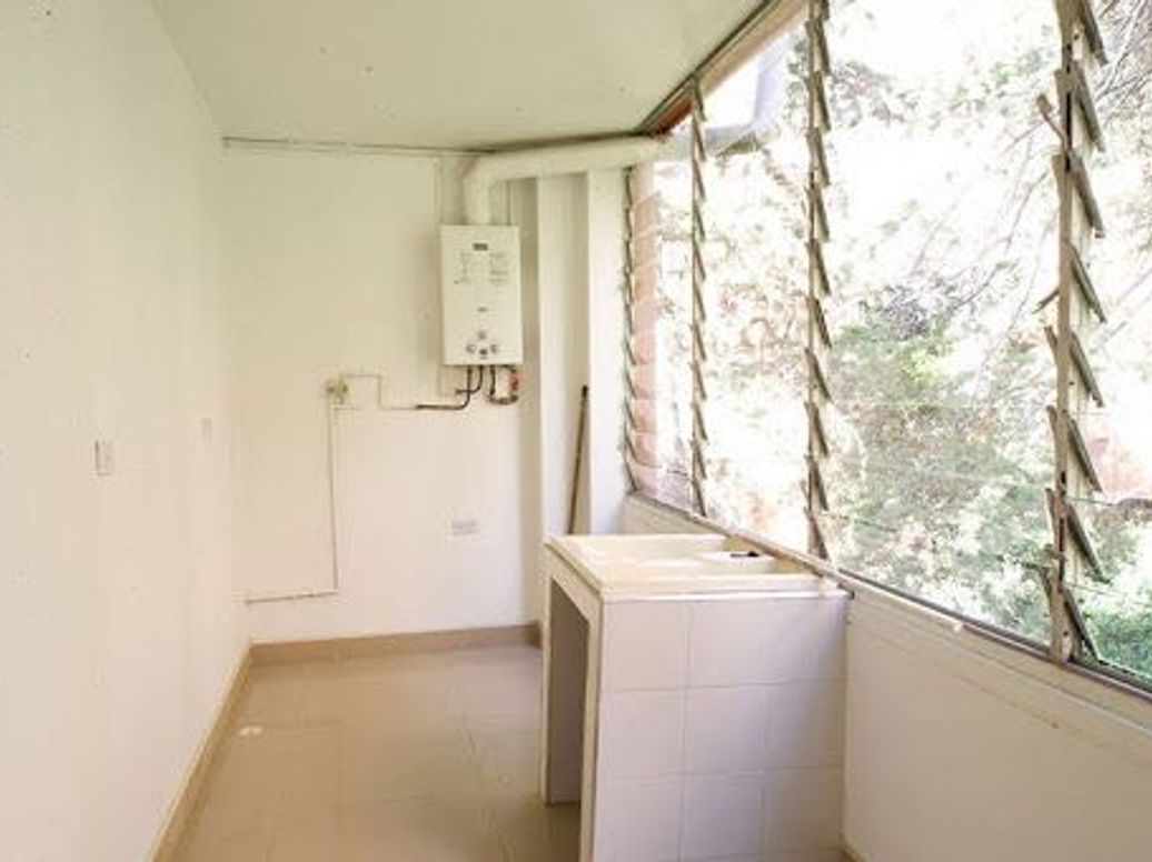 Apartamento de 2 alcobas en venta en El Refugio, Bogotá, 262 m² · foto 13 de 19