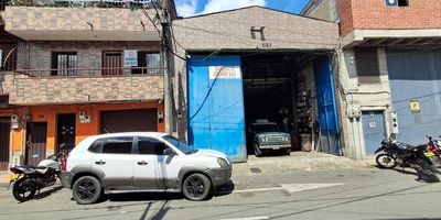 Apartamento central con excelentes vías de acceso, cerca a la estación del metro