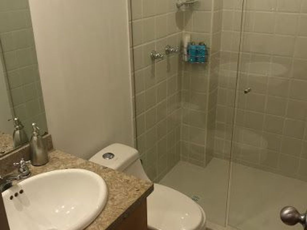 Apartamento de 3 alcobas en venta en El Castillo, Bogotá, 219 m² · foto 9 de 20