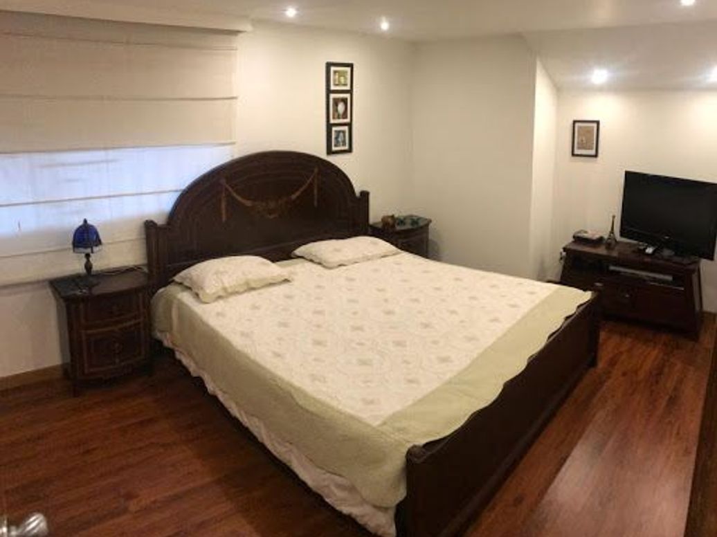 Apartamento de 3 alcobas en venta en El Castillo, Bogotá, 219 m² · foto 16 de 20