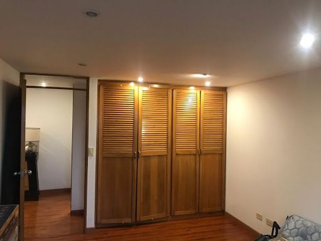 Apartamento de 3 alcobas en venta en El Castillo, Bogotá, 219 m² · foto 14 de 20