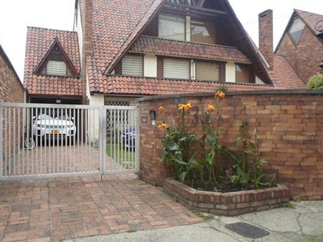 Casa de 4 alcobas en venta en Colina Campestre, Bogotá, 243 m² · foto 19 de 20