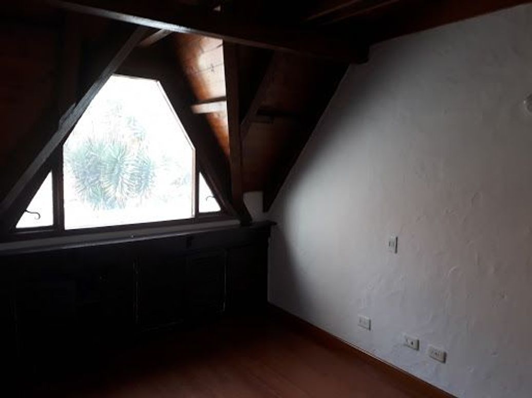 Casa de 4 alcobas en venta en Colina Campestre, Bogotá, 243 m² · foto 6 de 20