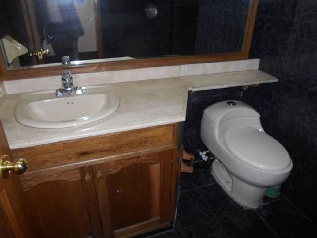 Casa de 5 alcobas en venta en Cerros De Suba, Bogotá, 378 m² · foto 5 de 8