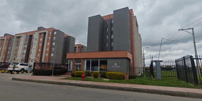 Apartamento en arriendo en Chia Serralta. Acogedor espacio de 45 m con 2 habitaciones, 1 baño, sala-comedor, cocina, area de ropas y garaje propio. Serralta - 1442-1211