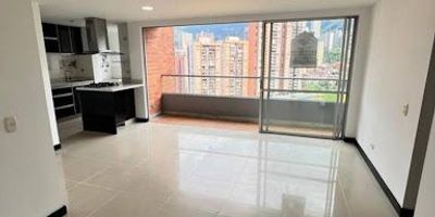 Apartamento de 78Mts2 ubicado en conjunto cerrado con muy buenos y iluminados espacios, buenas rutas de acceso vial. Perfecto para compartir en familia. Ubicado en excelente sector cerca del Colegio La Rafael J 
