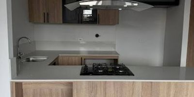 Hermoso apartamento con excelentes acabados con aprox 62 mtrs, perfecto para disfrutar de los buenos momentos en familia, ubicado en excelente sector, san Antonio conjunto residencial medieval unidad cerrada.