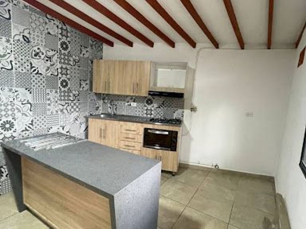 ARRIENDO de APARTAMENTO en SAN ANTONIO DEL PRADO, Medellín en San Antonio Del Prado