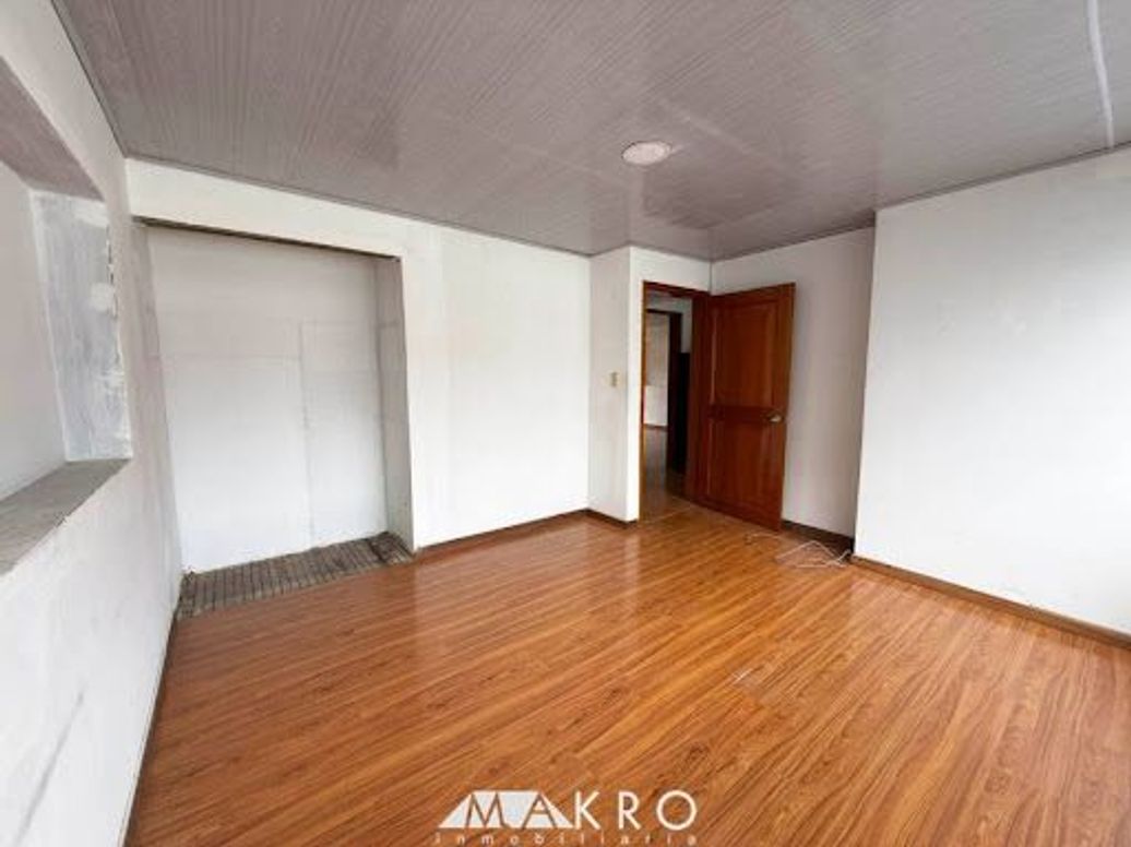 Casa de 3 alcobas en venta en La Soledad Norte, Bogotá, 223 m² · foto 10 de 20