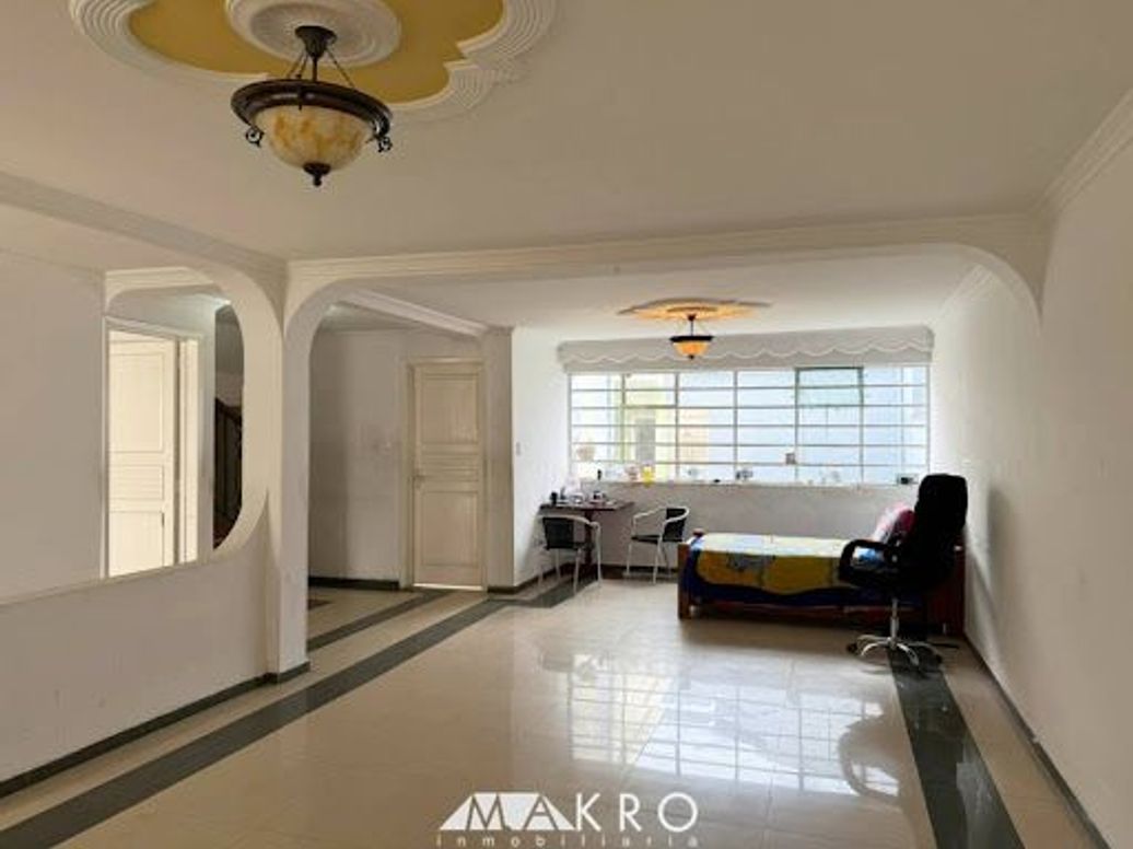 Casa de 3 alcobas en venta en La Soledad Norte, Bogotá, 223 m² · foto 2 de 20