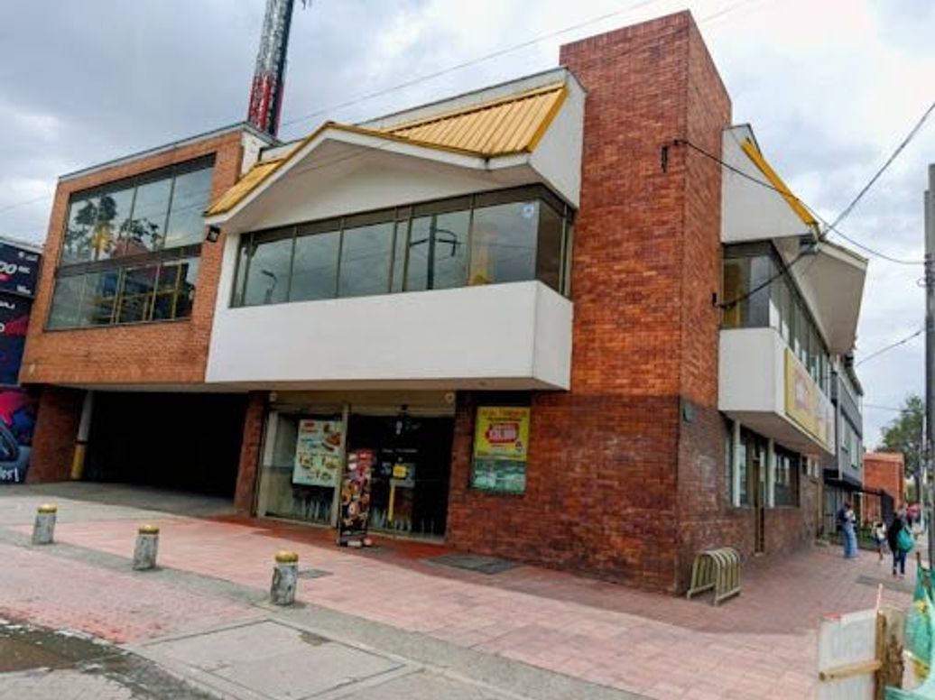 Casa de 2 alcobas en venta en Castilla, Bogotá, 460 m² · foto 2 de 20