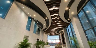 Apartamentos y Suites bajo el concepto CO-SAVING-STAY de inmuebles autosostenibles y normatividad turística, que te permite disfrutar tu propiedad cuando quieras y rentala mientras no lo uses. Un proyecto con vista al mar y a la reserva natural más grande de Santa Marta. Genera ingresos adicionales por renta y ten un lugar para descansar en el Caribe. Experimenta la verdadera vida frente al mar en este encantador apartamento ubicado en uno de los destinos más codiciados de la costa colombiana. Con una ubicación privilegiada en Santa Marta, Salinas del Mar ofrece la combinación perfecta de lujo, comodidad y una ubicación unica.   Vistas Panorámicas: Despierta cada mañana con vistas impresionantes del océano Caribe y disfruta de atardeceres de ensueño desde la comodidad de tu hogar.   Espacios Amplios: Este apartamento ofrece generosos espacios interiores diseñados para la comodidad y el estilo de vida moderno. Con una distribución inteligente, cada rincón se aprovecha al máximo para brindar una sensación de amplitud y libertad.   Diseño Moderno: Los acabados de alta calidad y el diseño contemporáneo se combinan para crear un ambiente elegante y acogedor. Desde los suelos de mármol hasta los detalles cuidadosamente seleccionados, cada elemento ha sido pensado para ofrecer una experiencia de vida excepcional.  Amenidades Exclusivas:    Piscinas:  Sumérgete en la piscina mientras contemplas las vistas panorámicas del mar y sientes la tranquilidad que solo Salinas del Mar puede of