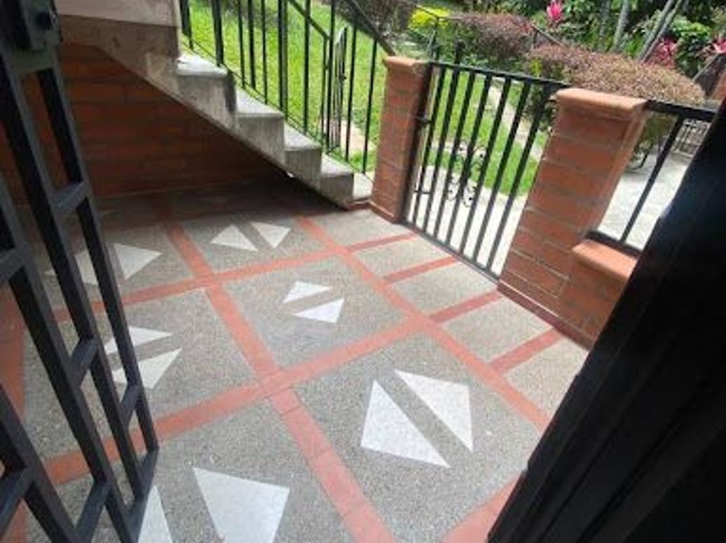 ARRIENDO de CASA en CARMELO, BELLO en arriendo en Andalucía