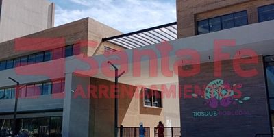 LA PROPIEDAD CUENTA CON RED DE GAS, 1 NIVEL, ASCENSOR, 1 BALCON, SALA COMEDOR, 2 CLOSET, COCINA INTEGRAL, ESTUFA ELECTRICA, ALACENAS, PISO EN CERAMICA, BAÑOS CABINADOS EN VIDRIO TEMPLADO, CALENTADOR A GAS, BARRA TIPO AMERICANA EN SALA COMEDOR, EN BALCÓN BARRA EN CUARZO GRIS CHISPEADO, MESÓN DE COCINA EN CUARZO GRIS CHISPEADO, MUEBLE DE MADERA TIPO ESCRITORIO, ILUMINACIÓN LED, ESPEJOS EN BAÑOS, LAVAMANOS EMPOTRADOS EN MADERA, BLACKOUTS, MUEBLES FLOTANTES DE MADERA EN ALCOBAS.
INMUEBLE SUJETO A VERIFICACIÓN DE DISPONIBILIDAD.