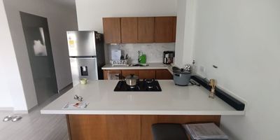 APARTAMENTO  PRIMER PISO EN VENTA EL  CARMEN DE VIBORAL.(Sector parque educativo) .
$280.000.000.
 CRÉDITO HIPOTECARIO HASTA UN 40% DEL VALOR .
 
Area: 75 m².

️ 2 Habitaciones  amplias con clóset.
 2 baños encabinados 
️ Sala Comedor: amplia, iluminada y con excelente ventilación
 Cocina Integral moderna.
 Zona de ropas amplia.
 Garaje  cubierto
 Escrituras al 100% .
 En urbanización tranquila, segura y de alta valorización.
Más info ☎️ 3015420632