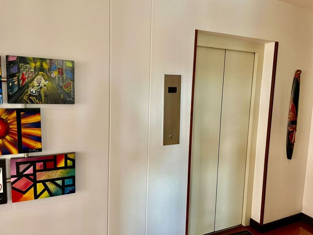 Apartamento de 3 alcobas en venta en Sotileza, Bogotá, 152 m² · foto 2 de 20