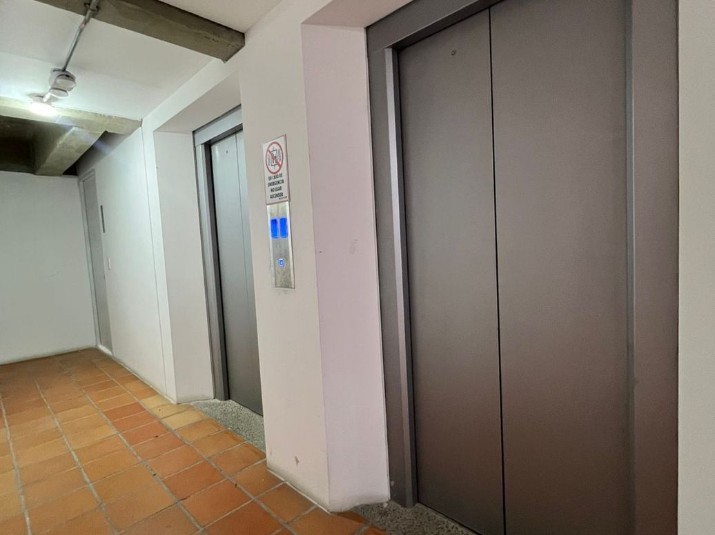 Apartamento de 2 alcobas en venta en Santander, Bogotá, 35 m² · foto 3 de 13