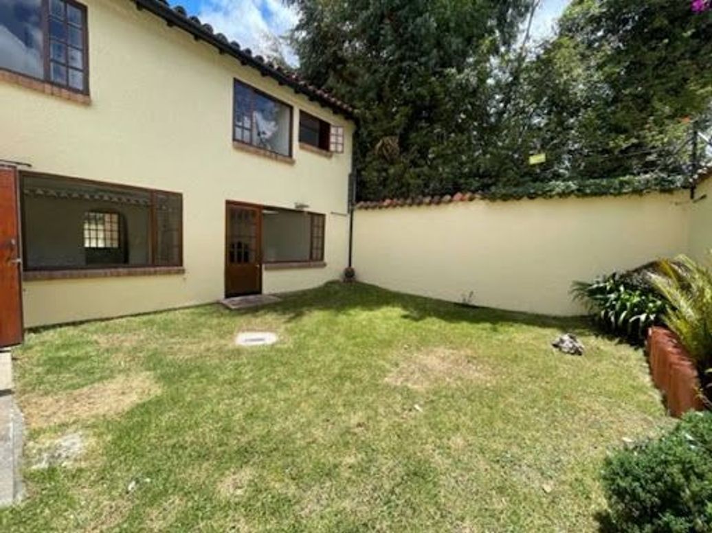 Casa de 3 alcobas en venta en Santa Ana Occidental, Bogotá, 329 m² · foto 6 de 20