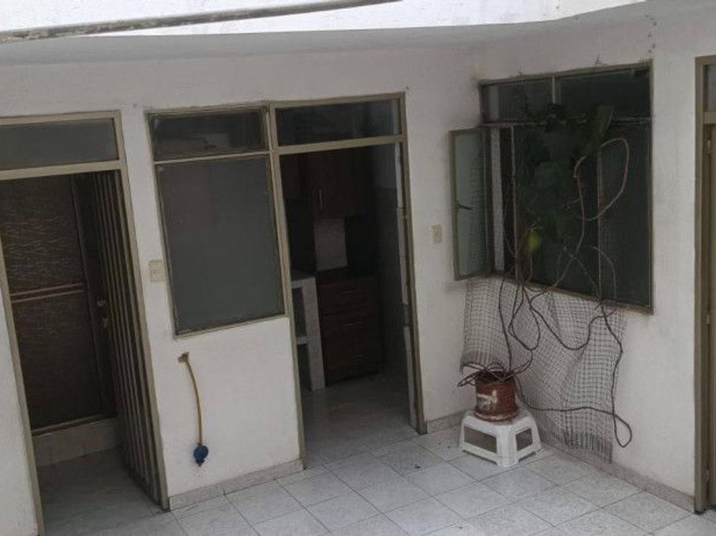 Casa de 8 alcobas en venta en Carvajal, Bogotá, 175 m² · foto 12 de 14