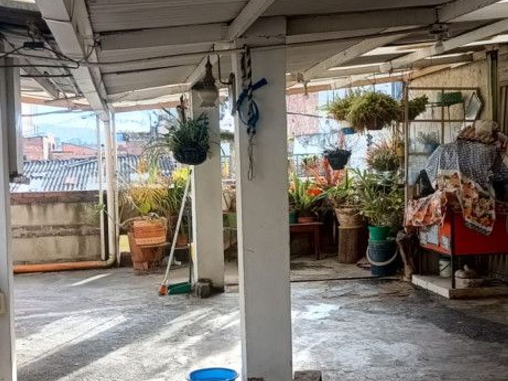 Casa de 8 alcobas en venta en Carvajal, Bogotá, 175 m² · foto 14 de 14