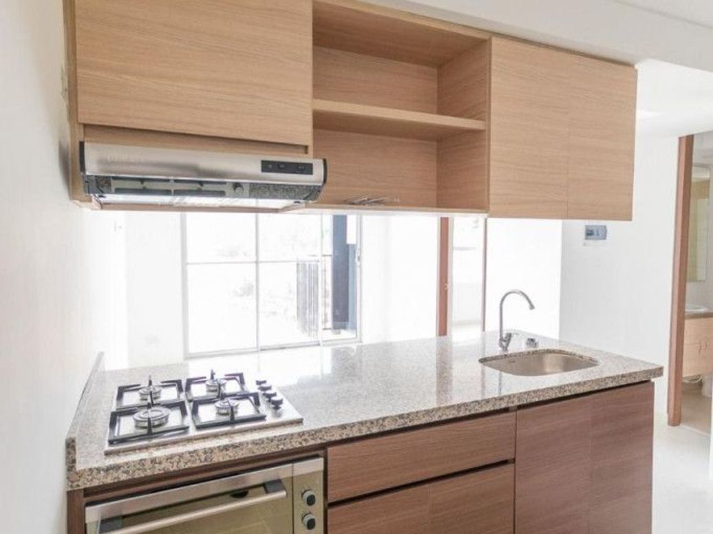 Apartamento de 2 alcobas en venta en Santa Teresa, Bogotá, 45 m² · foto 2 de 14